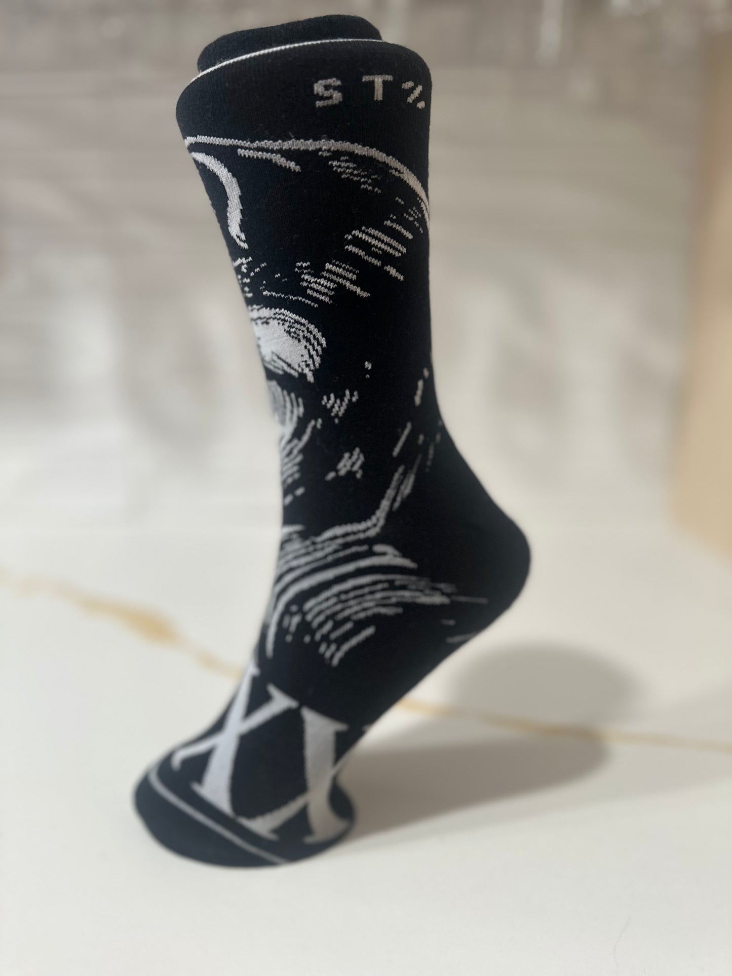 The foxx socks (black)